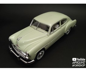 AMT 1/25 1951 Chevrolet Fleetline Model Kit (Level 2)