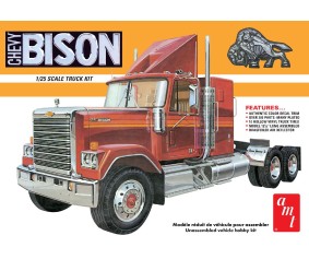 AMT 1/25 Chevrolet Bison Conventional Tractor Model Kit (Level 3)