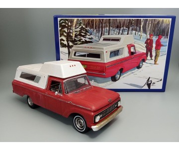 AMT 1/25 1963 Ford F100 Camper Pickup NEW TOOLING