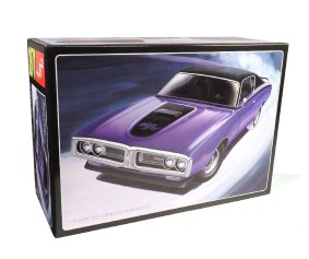 AMT 1/25 1971 Dodge Hemi Charger R/T 