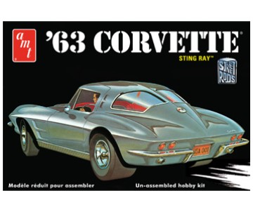 AMT 1963 Chevy Corvette Sting Ray Molded in White 1/25 Model Kit (Level 2)