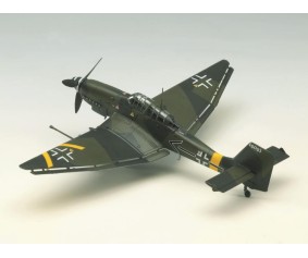 Academy 1/72 JU87G-2 STUKA 