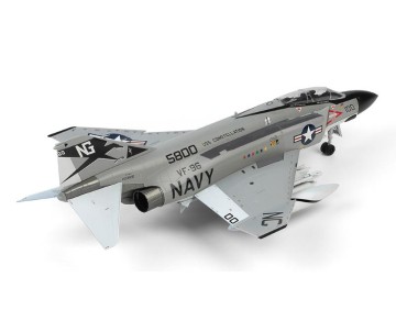 Academy 1/72 F-4J