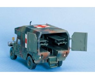 Academy 1/35 M997 Maxi Ambulance