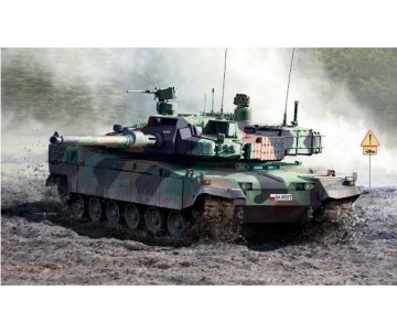 Academy 1/35 Polish Land Forces K2GF