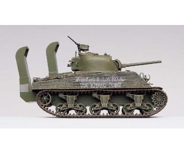 Academy 1/35 USMC M4A2 (75) 