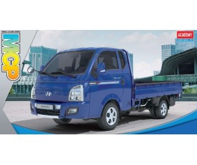 Academy 1/24 PORTER II Cargo Truck
