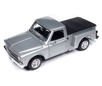 American Muscle 1/18 1968 Chevy C10 Pickup Stepside, Silver Custom