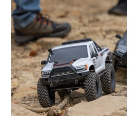 Axial 1/10 SCX10 III Base Camp 4x4 RTR - White