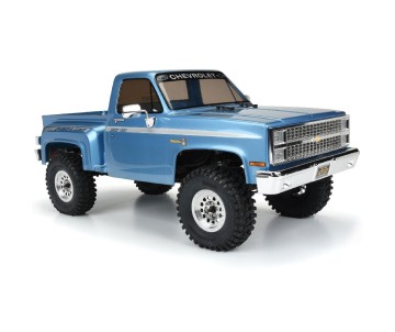Axial 1/10 SCX10 III  Base Camp Proline 82 Chevy K10  LE RTR