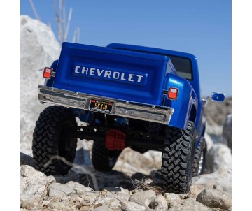 Axial 1/10 SCX10 III Base Camp 1982 Chevrolet K10 4X4 RTR Brushed Rock Crawler, Blue