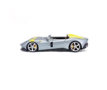 Bburago 1/24 R&P Ferrari Monza SP1 (Gray)