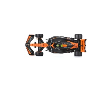 Bburago 1/43 Race Formula McLaren MCL38 w/ helmet (2024) - Norris #4
