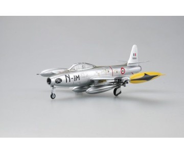 Easy Model 1/72 French Air Force, F-84G-6 (51-9894). 1952