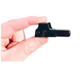GoatGuns Holographic Sight for AR/M4 Models. Attaches to Railing, 2