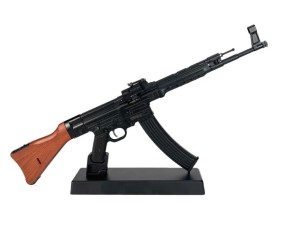 GoatGuns 1/3 Scale Miniature WW2 STG44 Metal Diecast Model Assembly Kit - Black