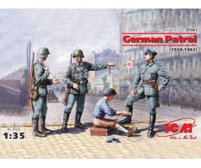 ICM 1/35 German Patrol (1939-1942) (4 figures - 1 officer, 2 soldiers, 1 civilian) ICM 1/35 German Patrol (1939-1942) (4 figures - 1 officer, 2 soldiers, 1 civilian)