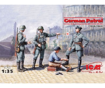 ICM 1/35 German Patrol (1939-1942) (4 figures - 1 officer, 2 soldiers, 1 civilian)                                                                                          