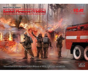 ICM 1/35 Soviet Firemen (1980s)
