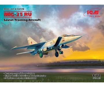 ICM 1/72 MiG-25 RU, Soviet Training Aircraft