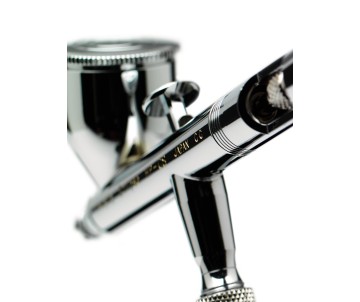 Iwata Eclipse HP-CS Gravity Feed Dual Action Airbrush