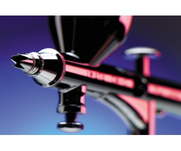 Iwata Custom Micron CM-C Plus Gravity Feed Dual Action Airbrush
