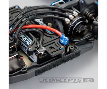 JConcepts battery plug pull set, w/plugs, blue + and black – (Fits – most all standard wire electrical)