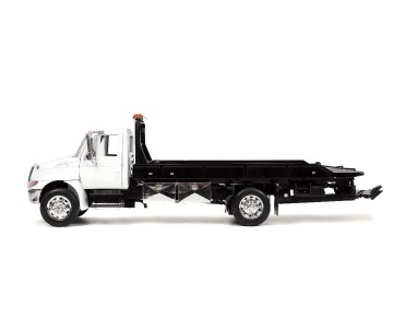 Jada 1/24 International Flat Bed Truck - Glossy White