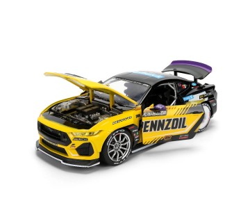 Jada 1/24 2025 Ford Mustang RTR w/Light - Chelsea Denofa