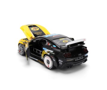 Jada 1/24 2025 Ford Mustang RTR w/Light - Chelsea Denofa