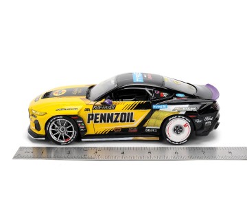 Jada 1/24 2025 Ford Mustang RTR w/Light - Chelsea Denofa