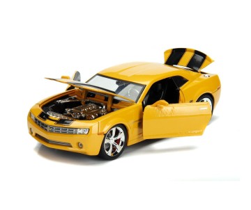 Jada 1/24 Transformers 2006 Camaro Bumblebee With Coin