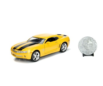 Jada 1/24 Transformers 2006 Camaro Bumblebee With Coin