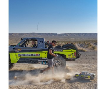Losi 1/6 Super Baja Rey Brenthel Desert Truck Brushless 4X4 RTR - Yellow