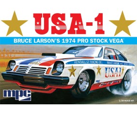 MPC Bruce Larson USA-1 Pro Stock Vega 1/25 Model Kit (Level 2)