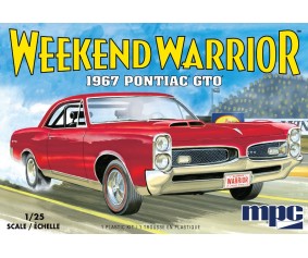 AMT 1967 Pontiac GTO (2T) 1/25 Model Kit (Level 3)