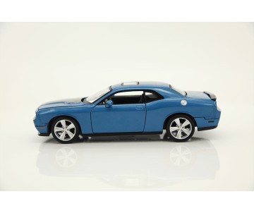 Maisto 1/24 Special Edition 2008 Dodge Challenger SRT8 (Metallic Blue)