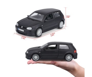 Maisto 1/24 SE Volkswagen Golf R32 - Dull Black