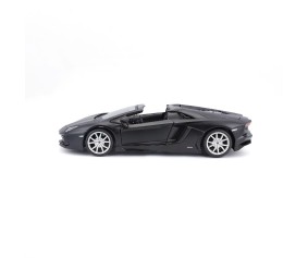 Maisto 1/24 Special Edition Lamborghini Aventador LP 700-4 Roadster (Matte Black)