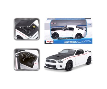 Maisto 1/24 SE 2014 Ford Mustang Street Racer - White