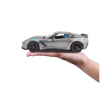 Maisto 1/24 Special Edition 2017 Chevrolet Corvette Grand Sport (Metallic Grey)