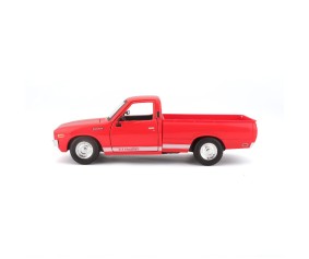 Maisto 1/24 Special Edition 1973 Datsun 620 Pick-up (Red)