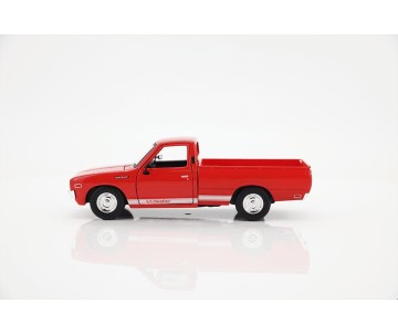 Maisto 1/24 Special Edition 1973 Datsun 620 Pick-up (Red)