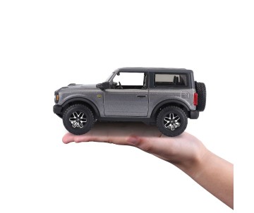 Maisto 1/24 SE 2021 Ford Bronco Badlands 2 dr. - Grey