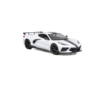 Maisto 1/24 SE 2020 Chevrolet Corvette Stingray Coupe High wing - White