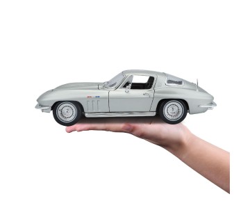 Maisto 1/18 SE 1965 Chevrolet Corvette - Silver