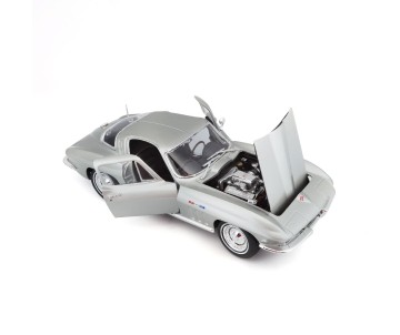 Maisto 1/18 SE 1965 Chevrolet Corvette - Silver