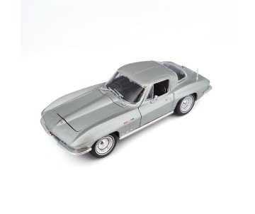 Maisto 1/18 SE 1965 Chevrolet Corvette - Silver