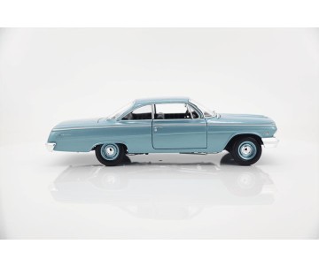Maisto 1/18 SE 1962 Chevrolet Bel Air - Metallic Light Blue