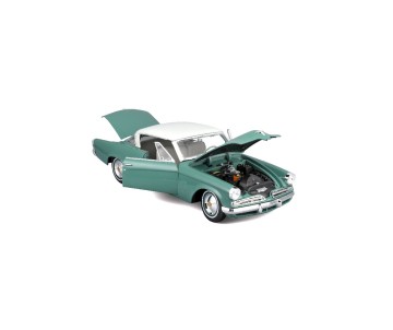 Maisto 1/18 SE 1953 Studebaker Starliner - Mint Green